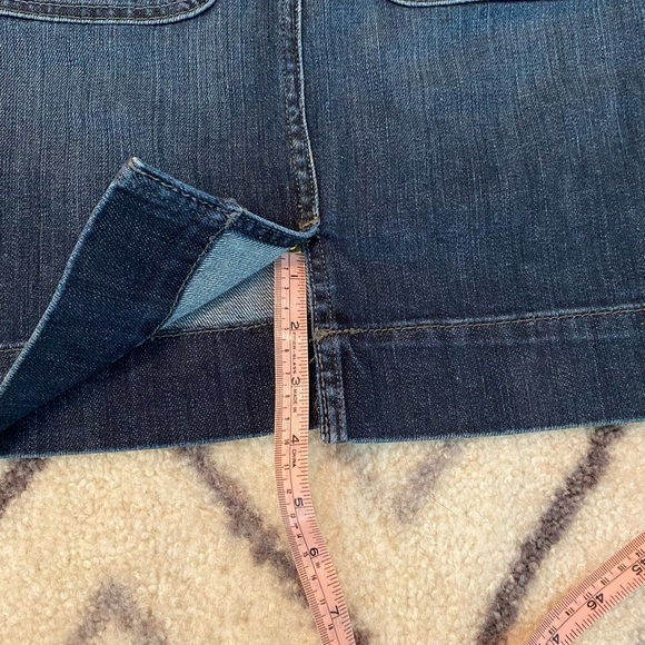 Cute! LEVI’S Jeans mini skirt size 2, 2 front pockets and back pockets - Picture 6 of 7